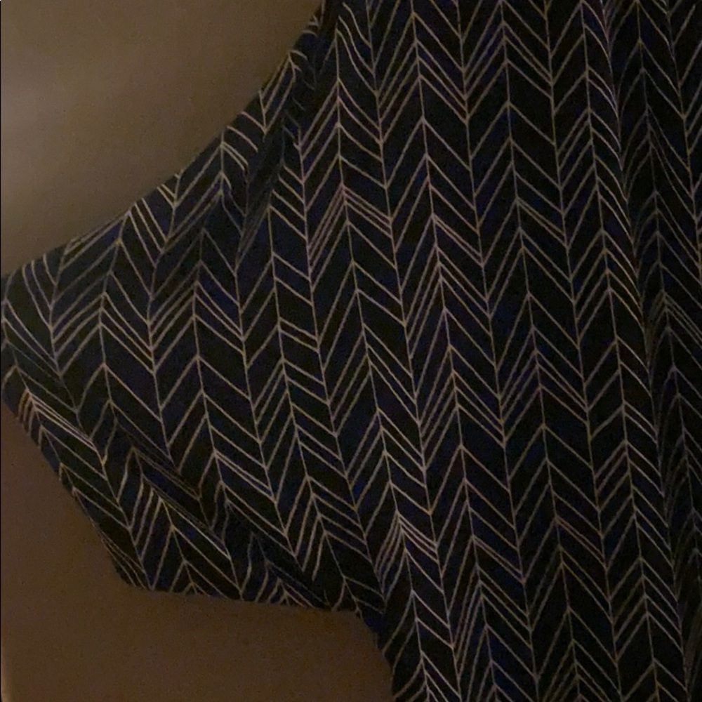 Pattern dress - Picture 3 of 3
